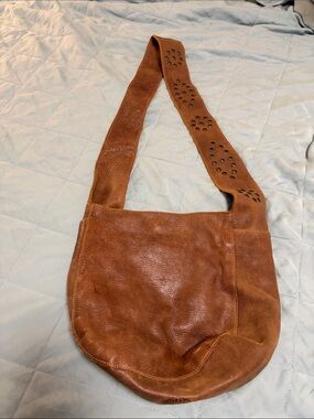 Vintage Roots Canada Leather Grommet Strap Slouchy Hobo Shoulder Bag in Cognac